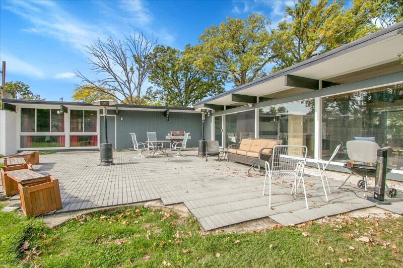 Building Photo - 1912 Old Briar Rd