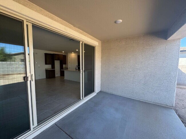 Building Photo - 23024 E Watford Dr