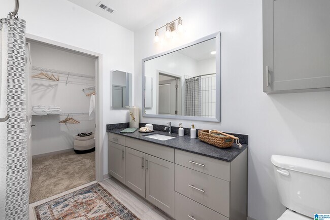 Building Photo - 3090 US-280