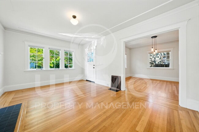 Building Photo - 4212 Arroyuelo Ave