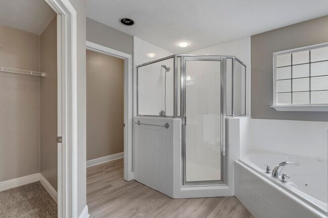 Building Photo - 2636 Fenwood Ct