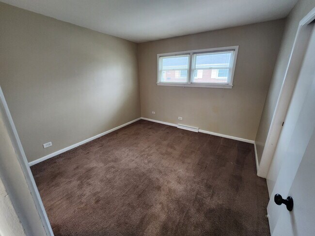 Building Photo - North & Keith