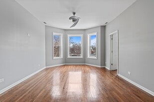 Building Photo - 7028 S Peoria St