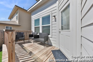 Building Photo - 1006 Pacific Monarch