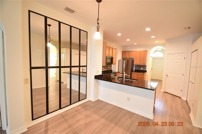 Building Photo - 30633 Totteridge Pl