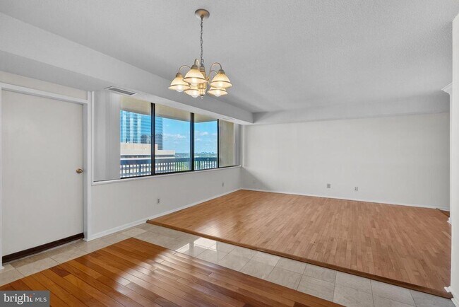 Building Photo - 3713 S George Mason Dr