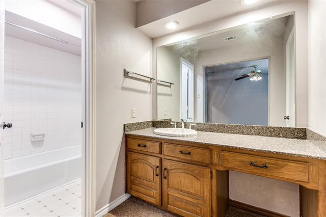 Building Photo - 3109 Timberline Dr