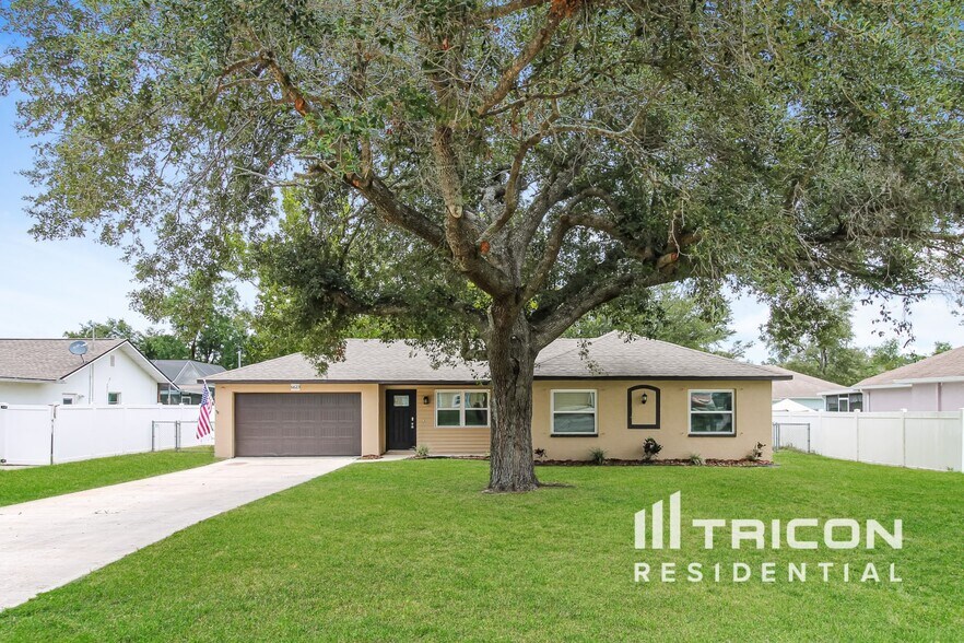 Primary Photo - 6623 Freeport Dr