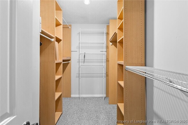 Building Photo - 1716 Valley Ridge Dr