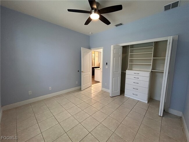 Building Photo - 9947 Colonial Walk N
