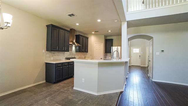 Building Photo - 2210 Garden Crest Dr