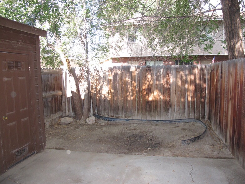 Building Photo - 3190 Hill Ave