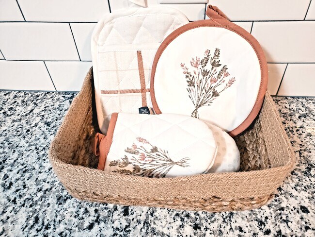 Building Photo - 1538 NE 42nd St