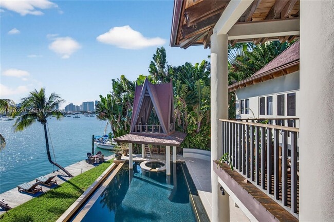 Building Photo - 14 W San Marino Dr