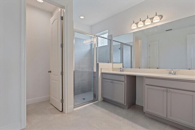 Building Photo - 10123 Carnoustie Pl