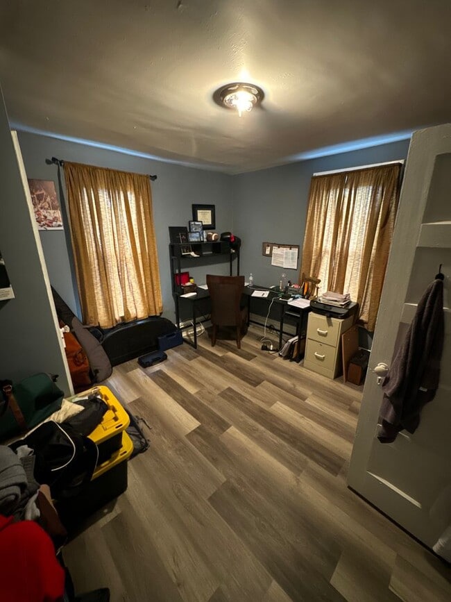 Building Photo - 4 Bedroom Single Family Home in Susquehanna Township