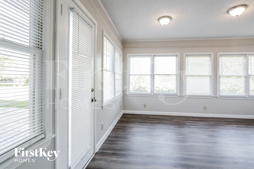 Building Photo - 3650 Willowwind Ct