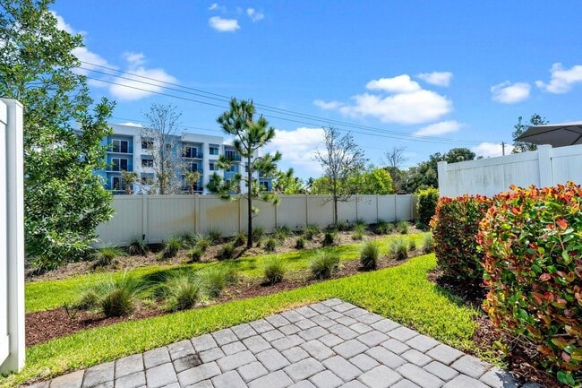 Building Photo - 359 Angler Dr