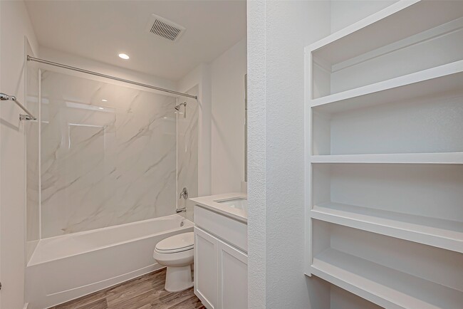 Building Photo - 6108 Atwood Ridge Ln