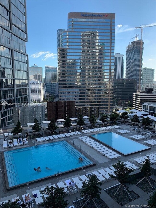 Building Photo - 475 Brickell Ave