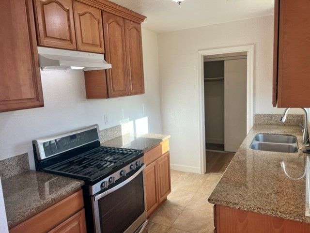 Building Photo - 11912 Fidel Ave