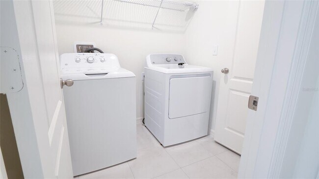 Building Photo - 750 HUGO Dr