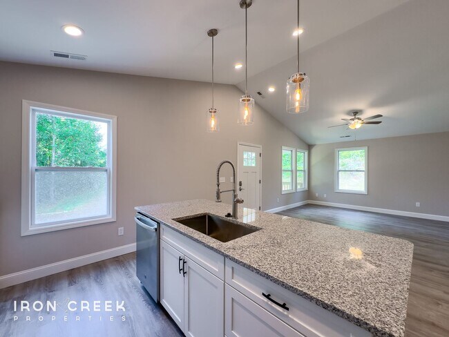 Building Photo - Beautiful New Construction Two-Bedroom in ...