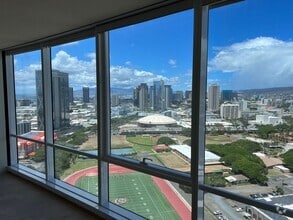 Building Photo - 1 bed / 1 Bath / 1 Parking @ Moana Pacific