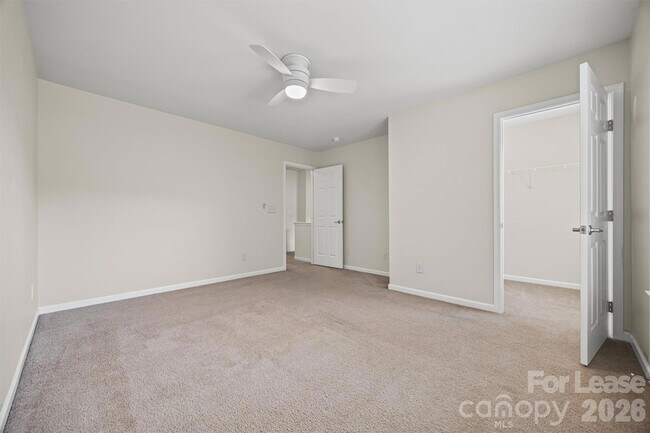 Building Photo - 9736 Springholm Dr