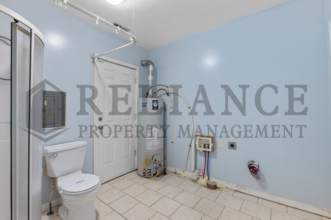 Building Photo - 1249 N Pershing St