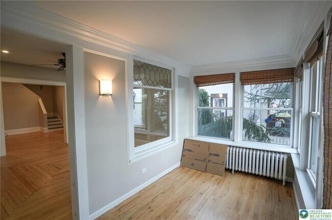 Building Photo - 628 Coal St