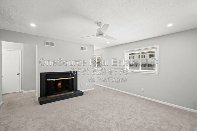 Building Photo - 7312 Cardigan Cir NE