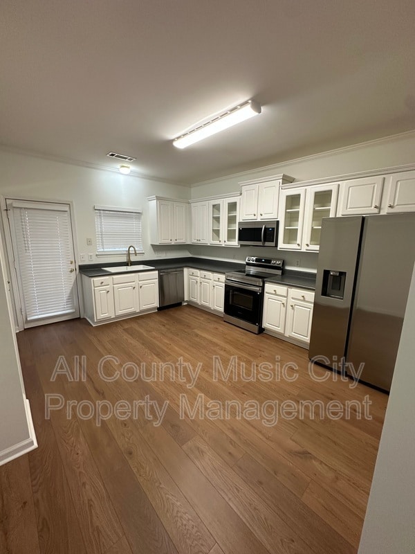 Building Photo - 1101 Downs Blvd