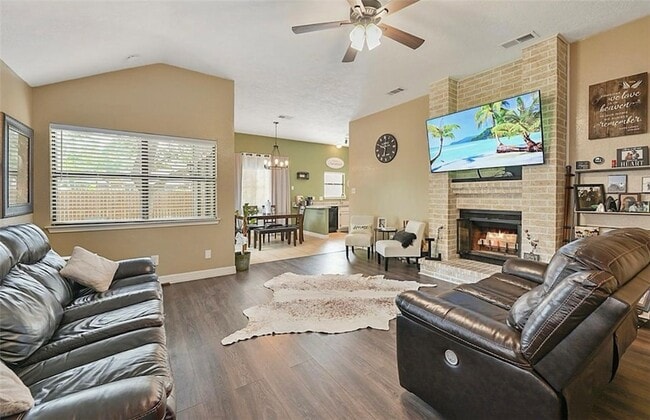 Building Photo - 4022 Windfree Dr