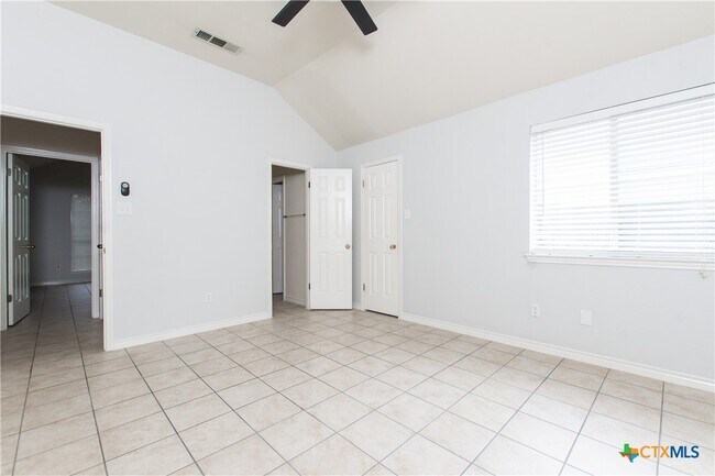 Building Photo - 4713 Stagecoach Trail