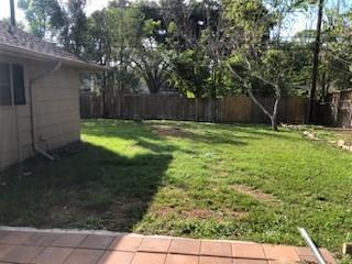 Building Photo - 10806 Burdine St