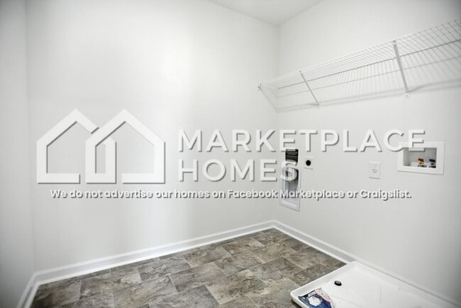Building Photo - 341 Arrowhead Dr