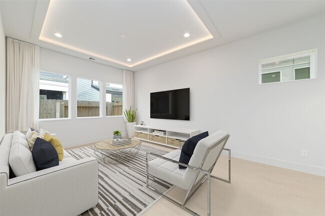 Building Photo - 3007 Ventas Dr