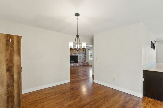 Building Photo - 2407 Virgo Dr