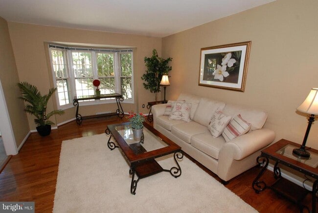 Building Photo - 6042 Haverhill Ct