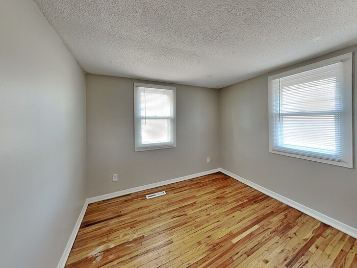 Building Photo - 5415 Emerson Ave N