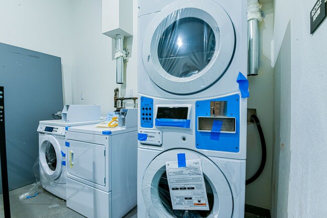 Building Photo - 7410 S Avalon Blvd