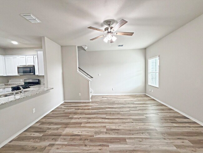 Building Photo - 127 Damon Dv