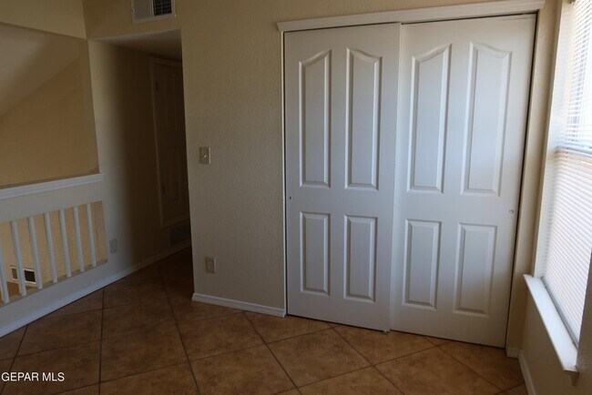 Building Photo - 12269 Sun Bridge Pl