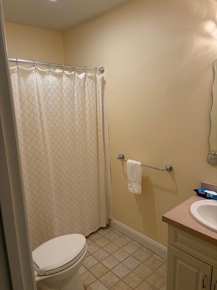 Bathroom - 10 Bartley Dr