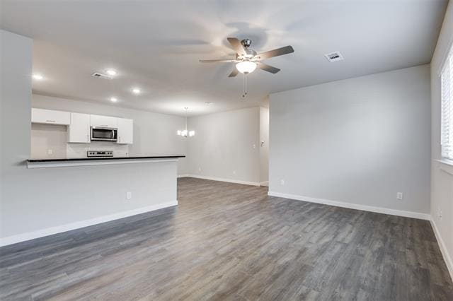 Building Photo - 740 Wheatfield Dr