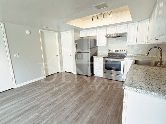 Building Photo - 9797 E La Palma Ave