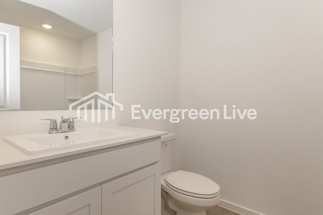 Building Photo - 2033 Belgian Dr