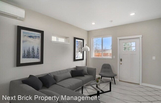 Building Photo - 3 br, 2 bath House - 1334 16th Ave S Unit B
