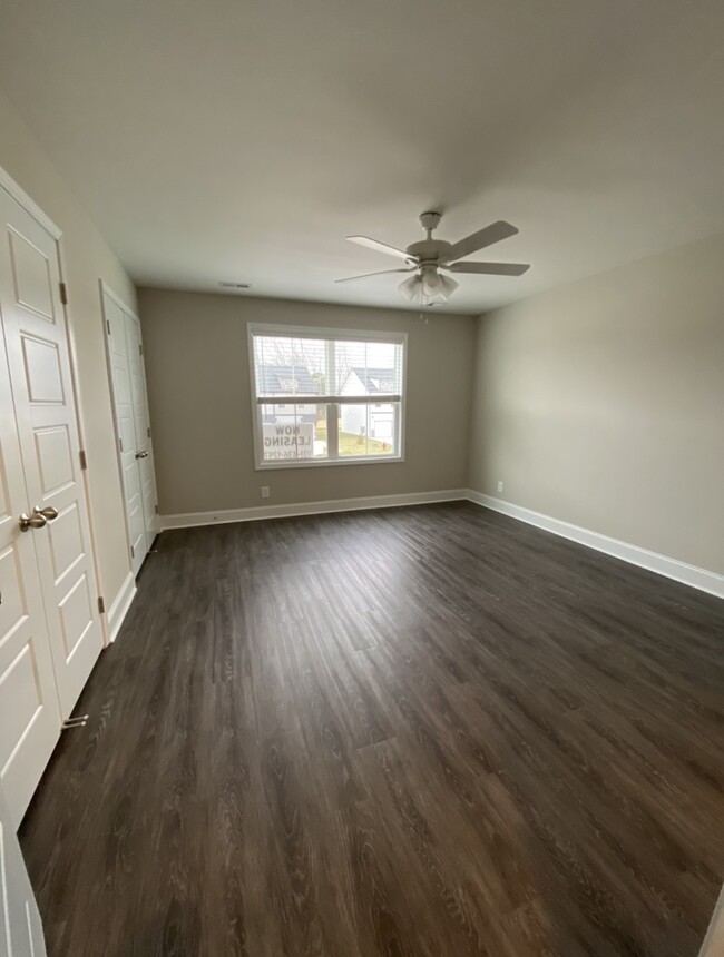 Building Photo - 1031 Glenkirk Dr